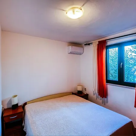 Villa Lily Comfortable Veli Iž
