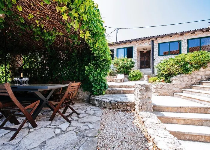 Вилла Lily Comfortable Вели-Иж