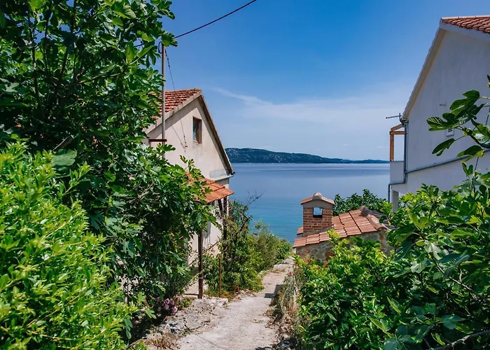 Вилла Lily Comfortable Вели-Иж